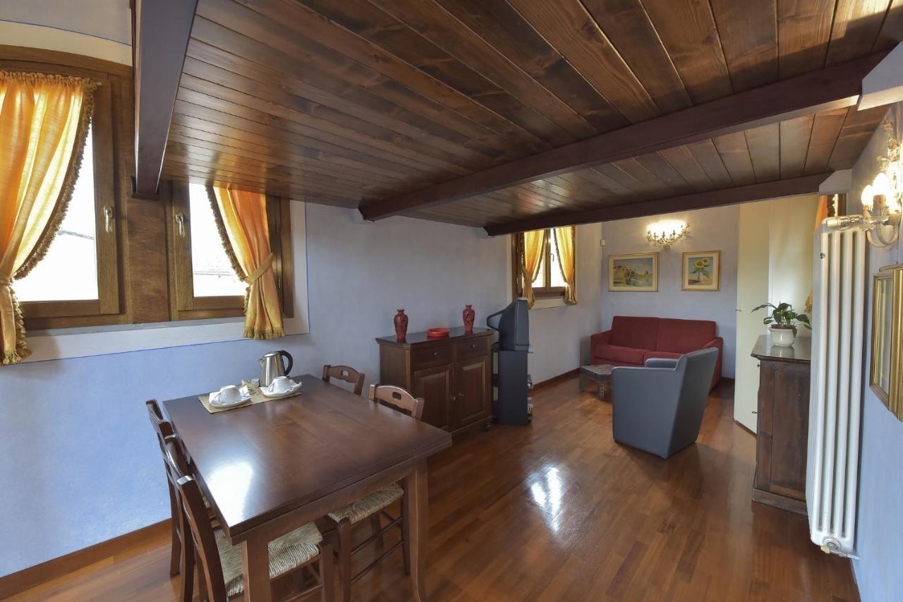 Sani Tourist House 3*
