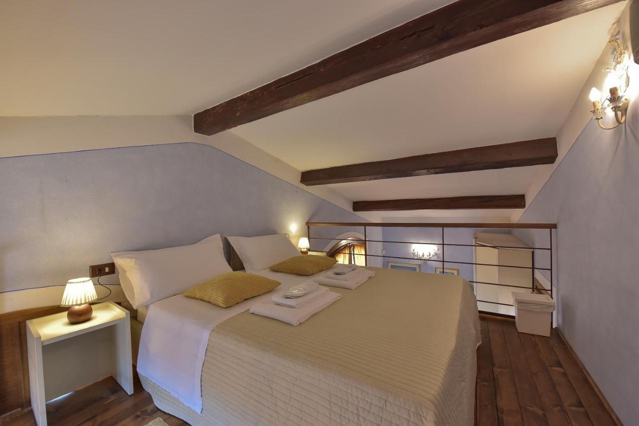 Sani Tourist House 3*