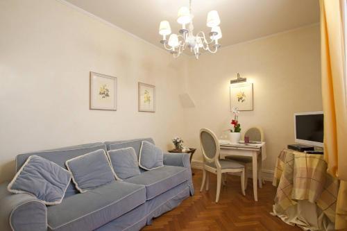 Serristori Palace Aparthotel 2*