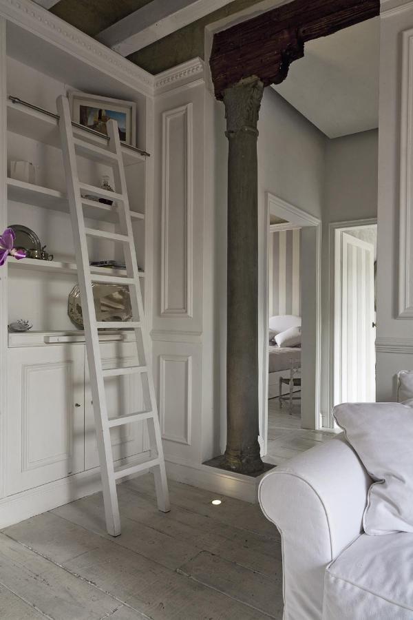 Apartment White By Mmega *