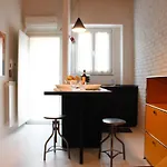 Colorful Pied-à-Terre _ Via Gioberti