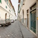 Maddalena Apartment By Mamo Florence