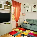 Dafne\'S House