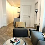 Center San Lorenzo Market 1Bdrm Apt