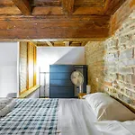 Florence Oltrarno Duplex Apartment