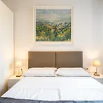The Luxor Suites - Angelico