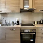 Nencionihouse- Modern Comfort Close To City Center