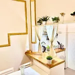 Lovely And Cozy Central Apartment In The Best Position
