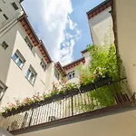 Carapelli Apartments
