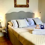 La Casa Degli Specchi