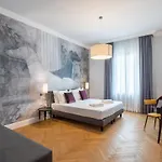 3110 ArtHotel