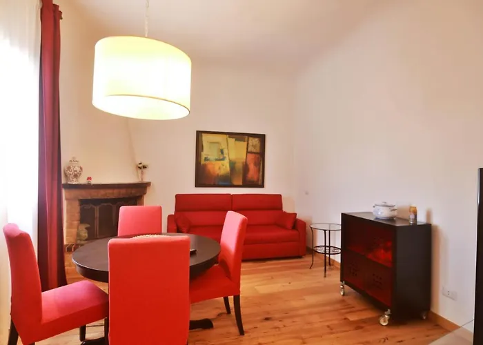 San Lorenzo Central Apartment