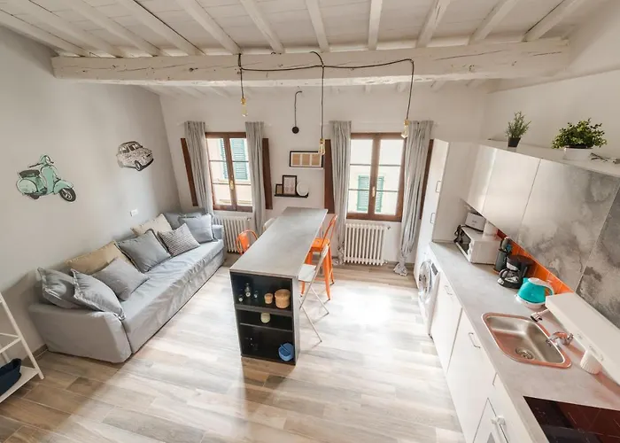 Design Center Florence Apt - Homeunity