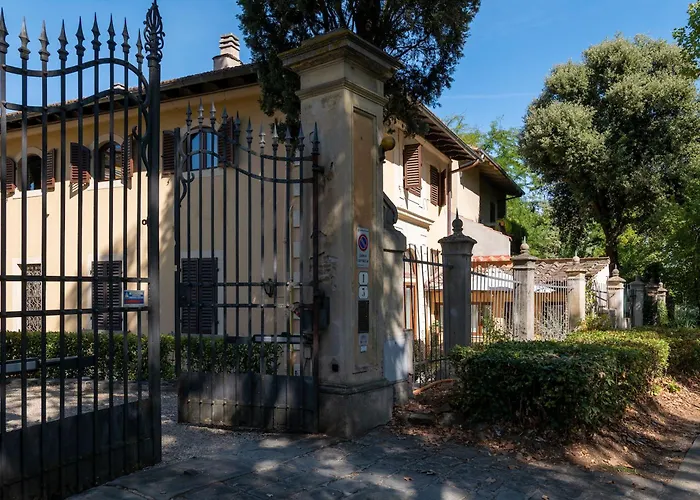 Machiavelli Apartment con Patio e Parcheggio by Firenze Prestige