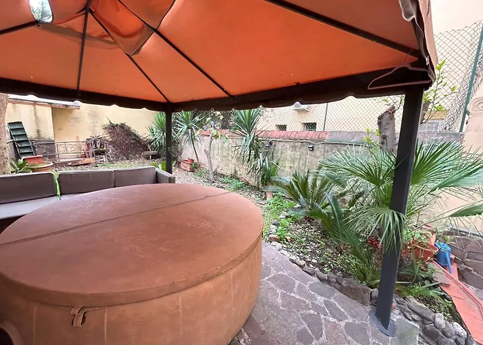 Hot Tub With Bubbles Up To 4 People - Pepi Dream By Florencehospitality Com