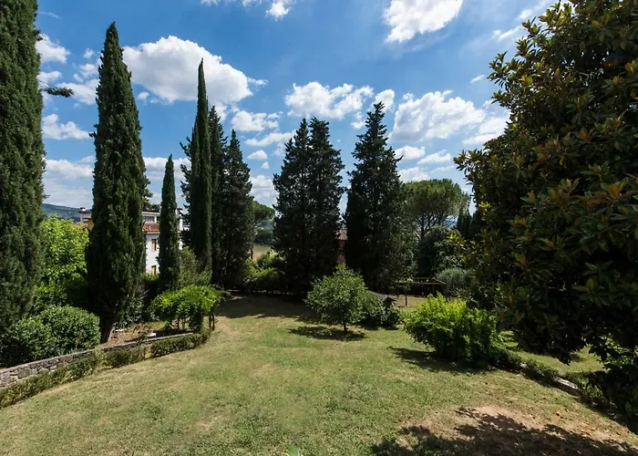 Stylish Florentine Villa In The City With Pool Plus