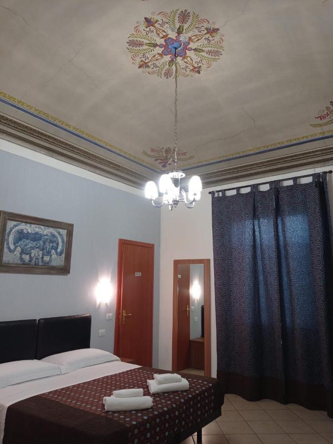 Adelaide House Gasthuis 2*