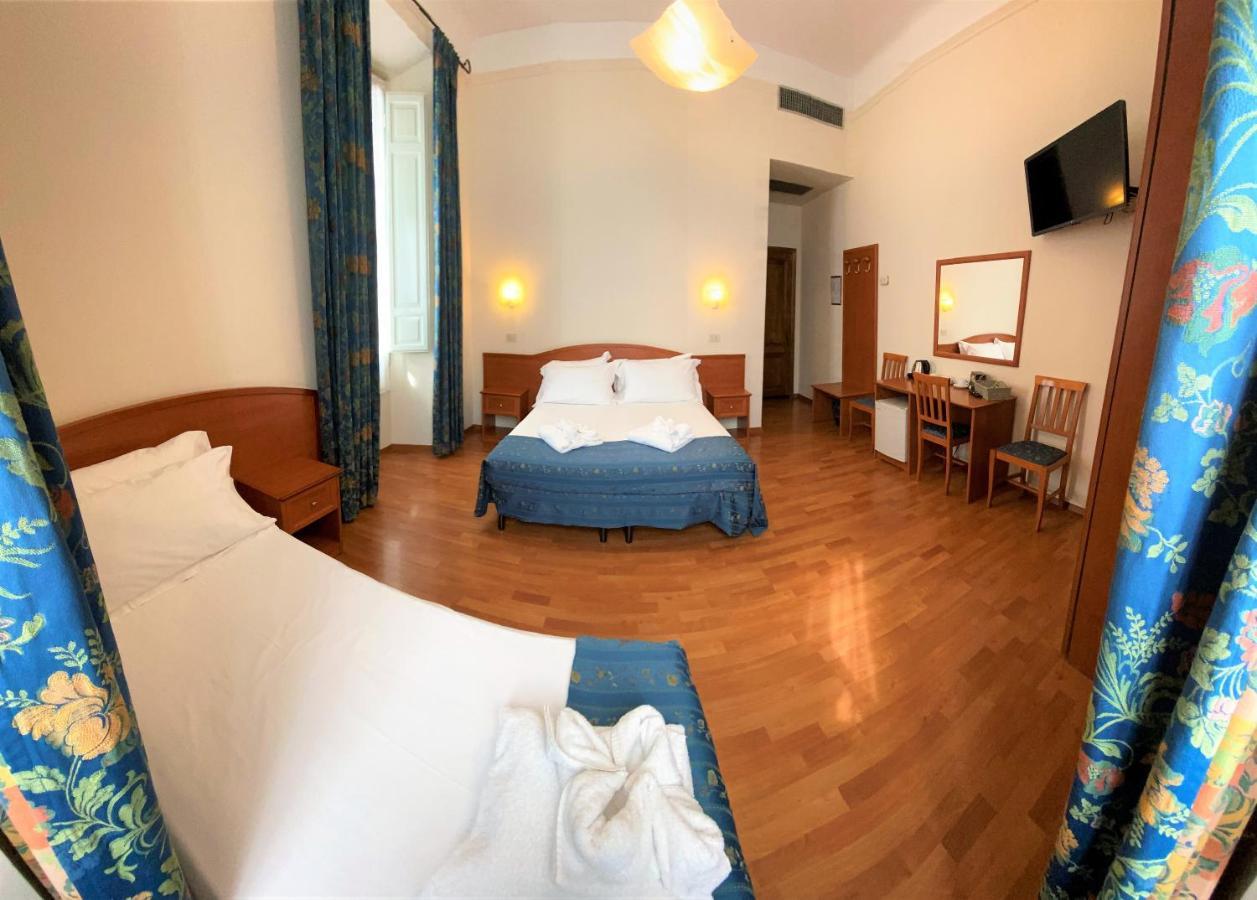 Madrid Bed & Breakfast 2*