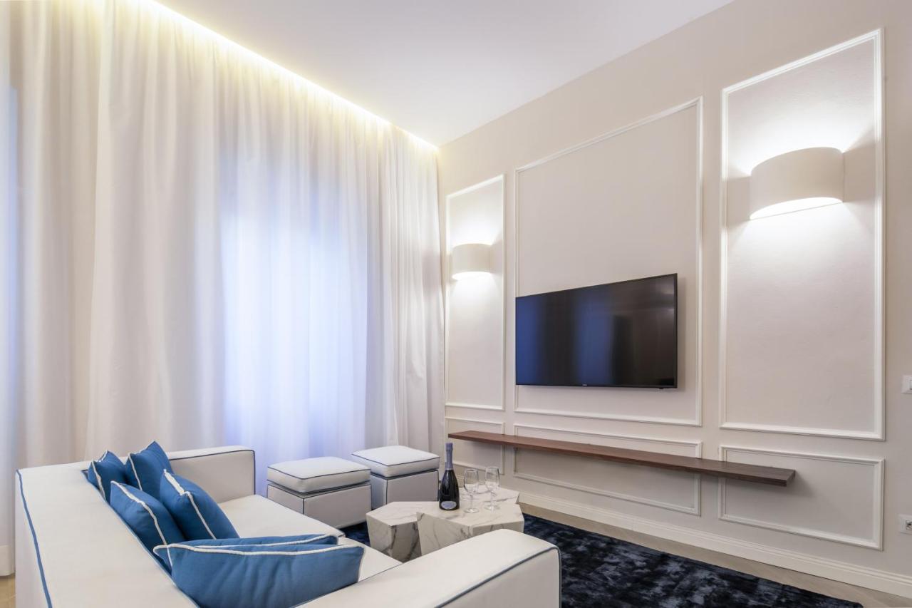 Luxury Blue Duomo By Mmega Apartment Florence
