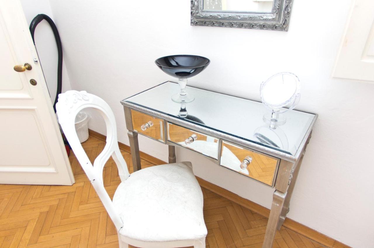 Traviata Storico - Palazzo Tolomei Apartment