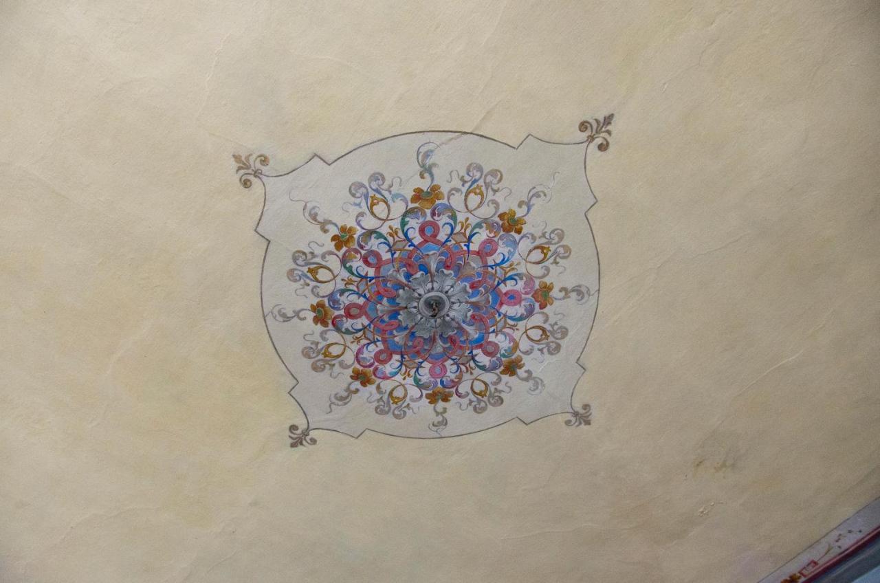 Traviata Storico - Palazzo Tolomei *