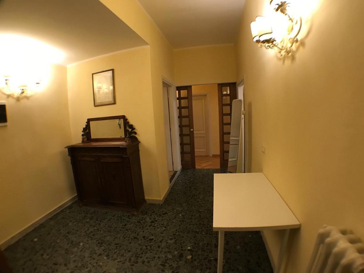 Ponte Vecchio 4 Bedrooms Apartment *