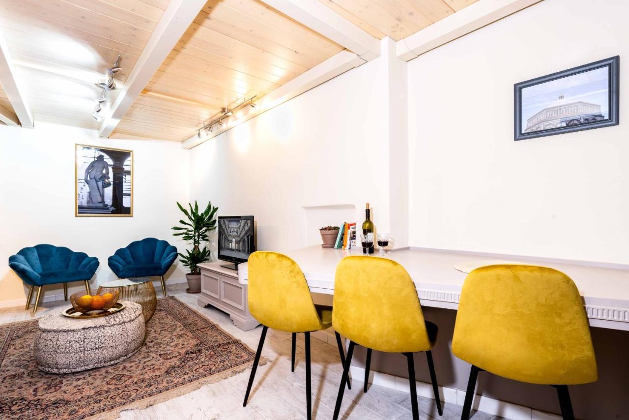 New Opening Special,historic Center,private Patio