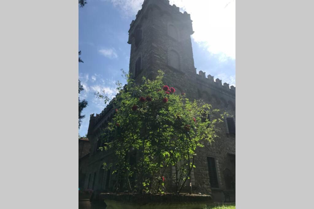 Casa La Torre Un Castello Alle Porte Di Florenz
