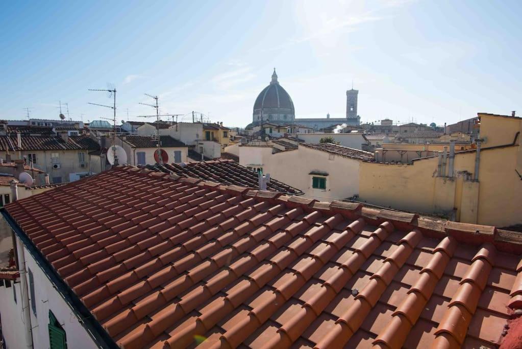 A Refuge With A Terrace Overlooking The Duomo Apartment
