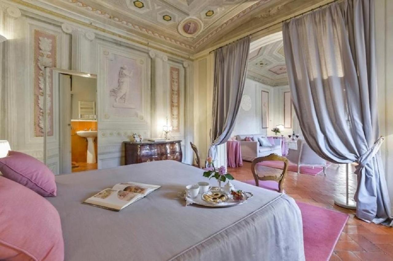 Maggio Frescoes By Vacavilla