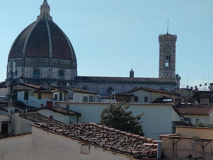 A Refuge With A Terrace Overlooking The Duomo Apartment *