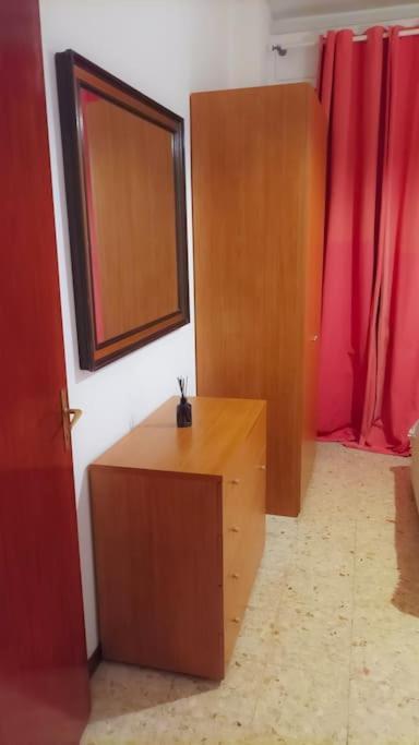 Unique & Beautiful Bedroom In Of *