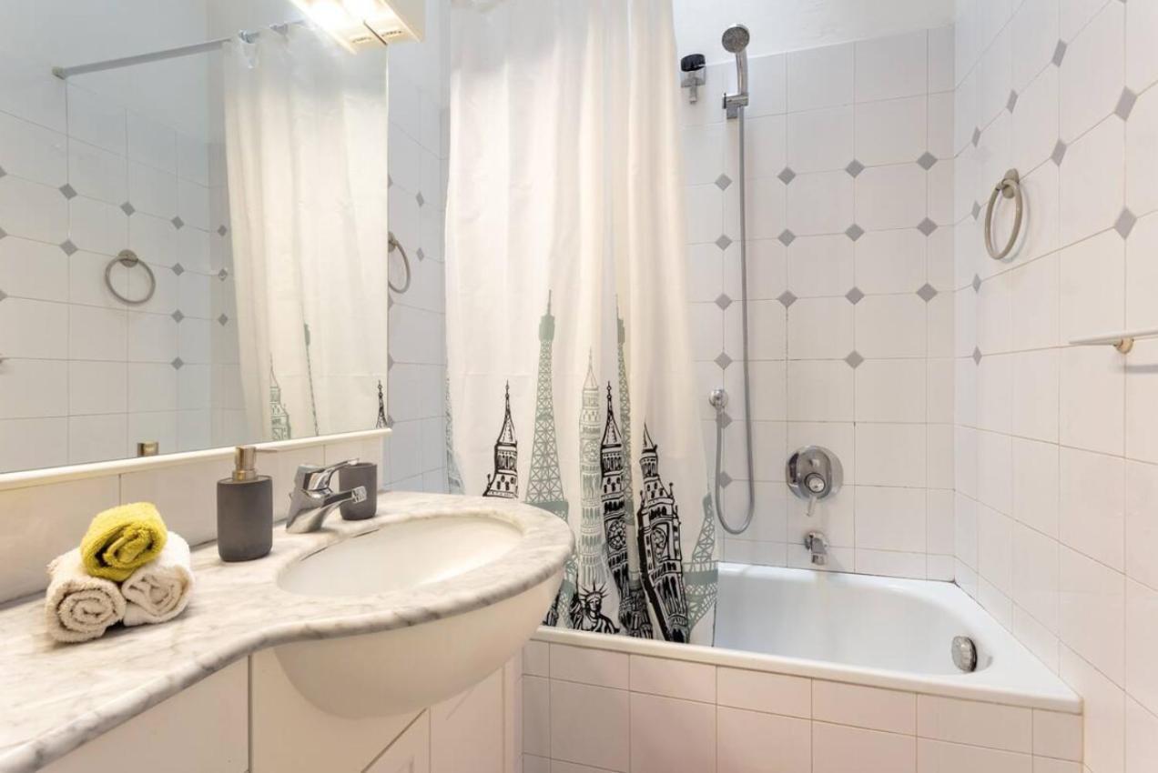 Via Ricasoli Apartment, Next To Accademia Florenz