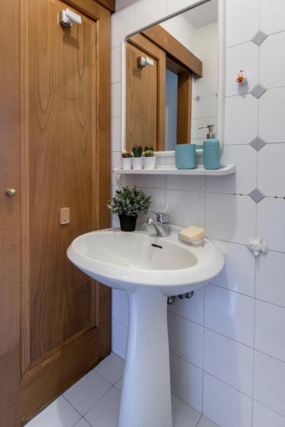 Via Ricasoli Apartment, Next To Accademia Florenz