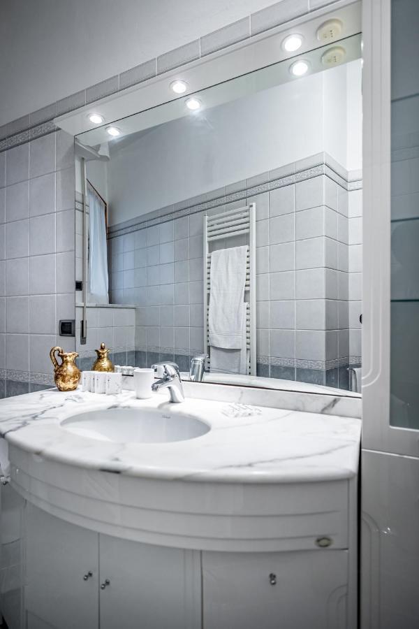 Yid Elegant With Garage Appartement