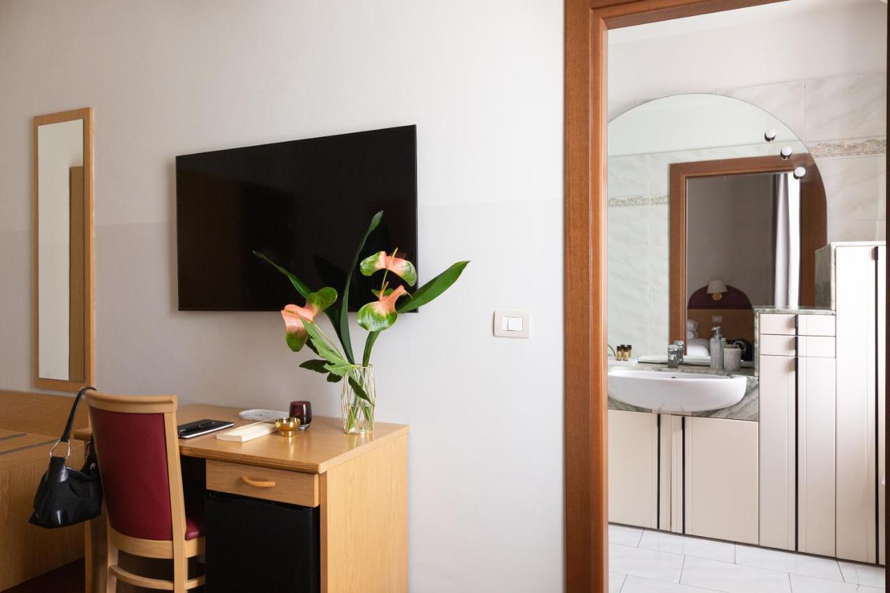 Guest house Aramis Deluxe 2*