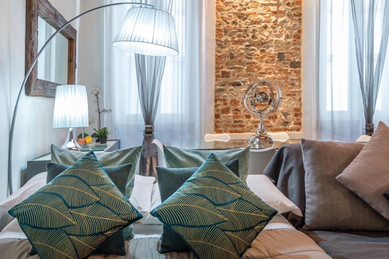 Apartment E Quindi Uscimmo A Riveder Le Stelle Florence