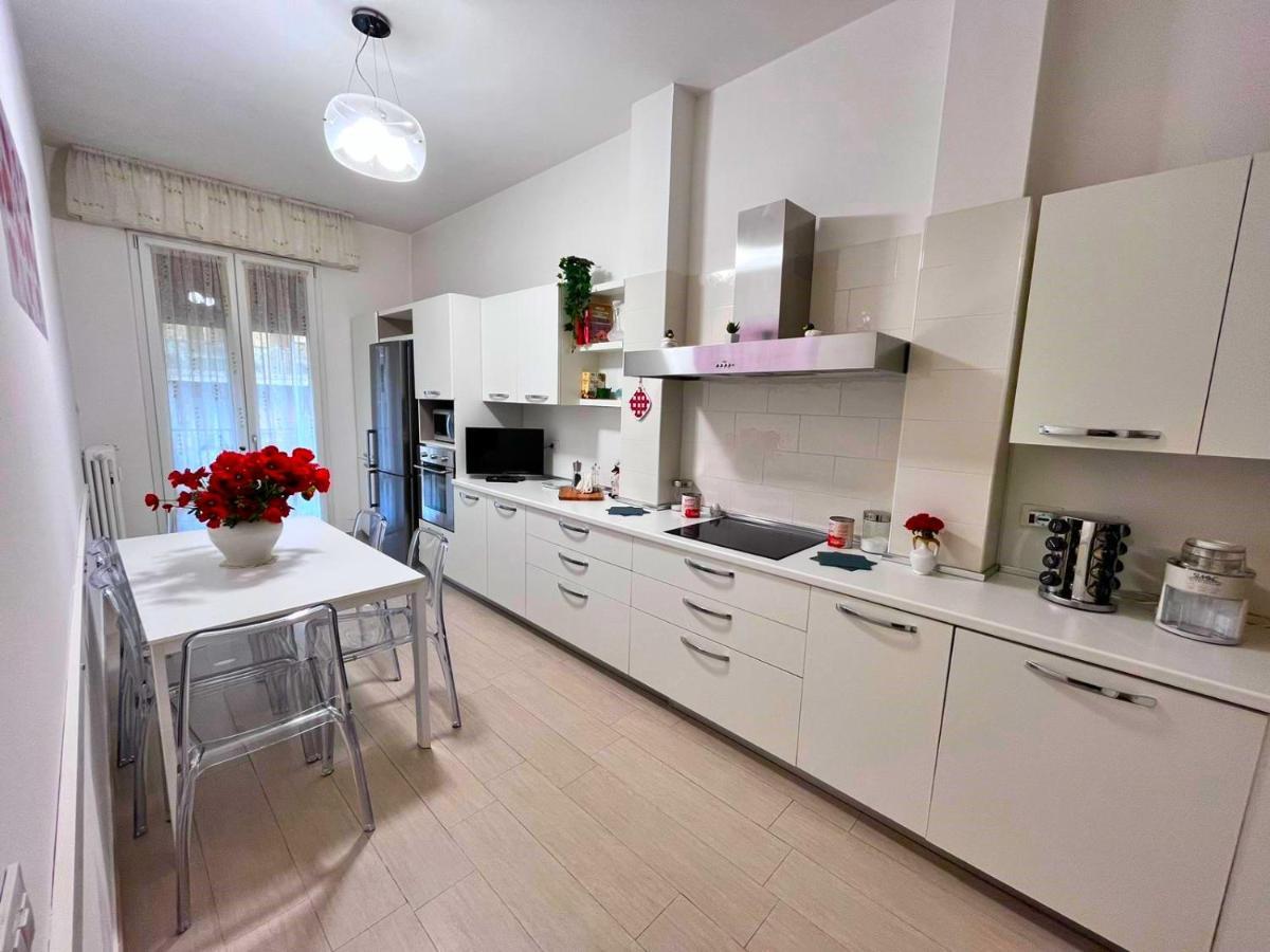 Modern River House Apartment Florence