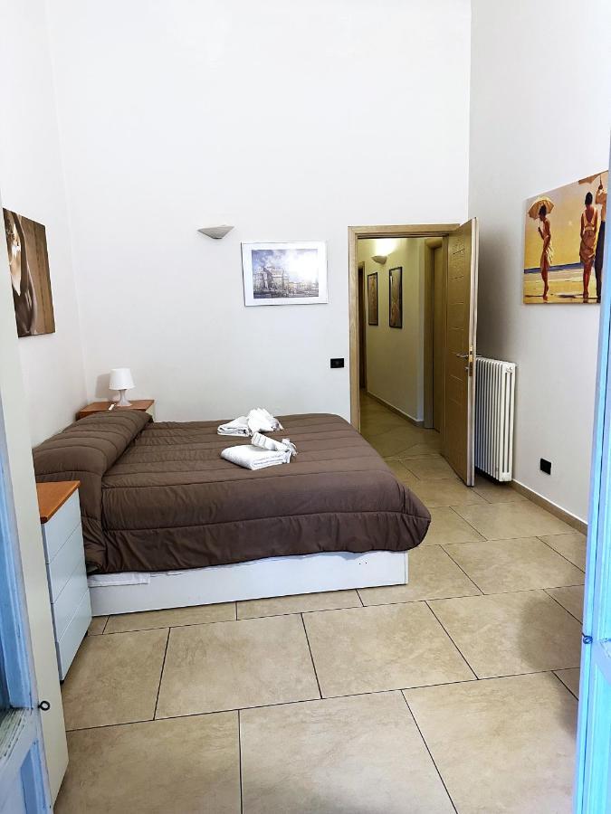 Guest house Camera Doppia - Low Cost Con Bagno Privato