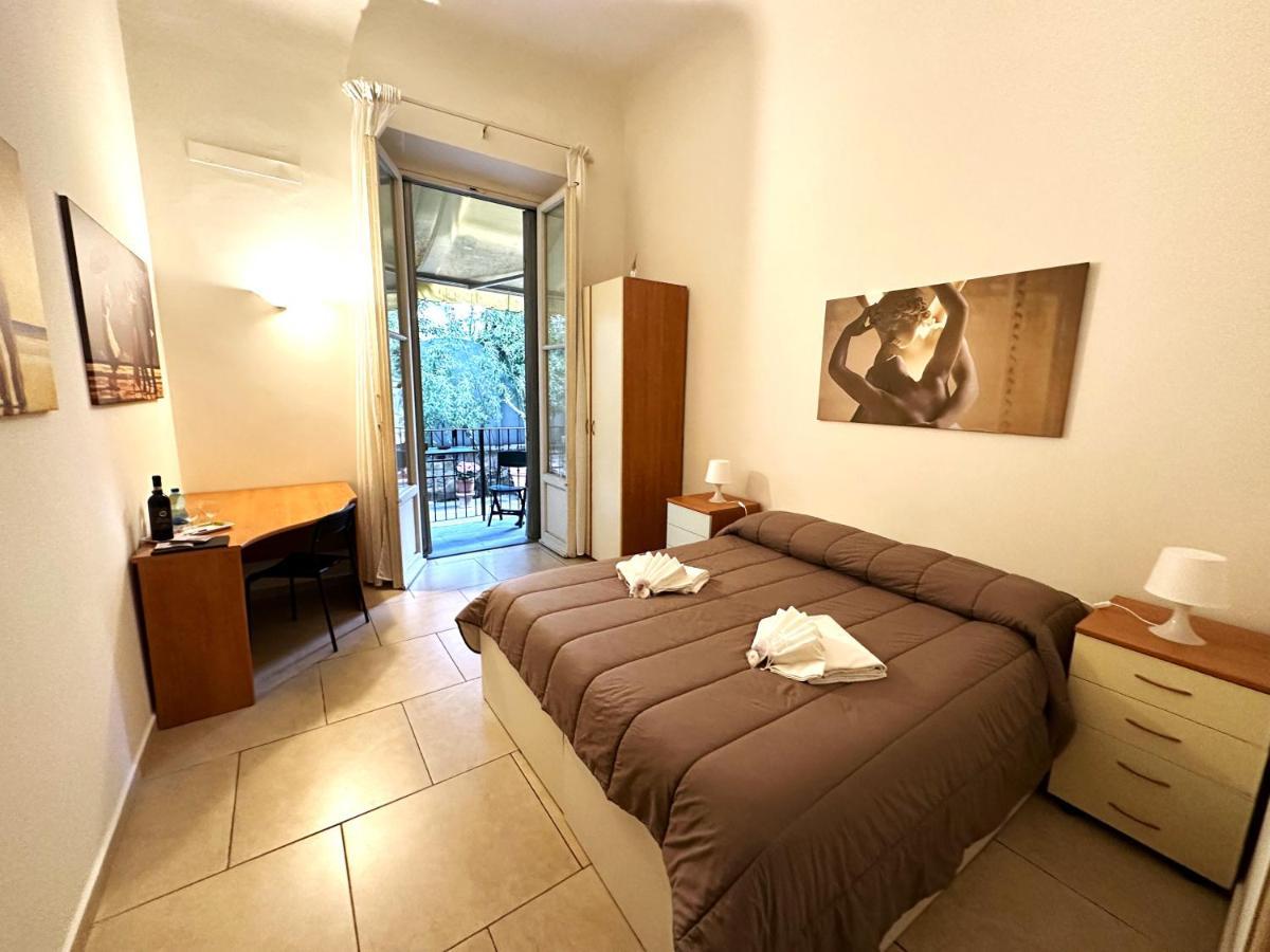 Guest house Camera Doppia - Low Cost Con Bagno Privato Florence