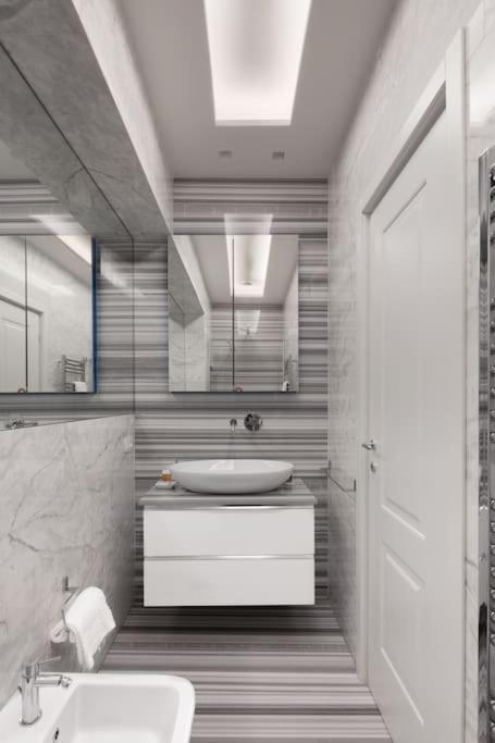 Appartement Elegant With Stunning Frescoed Ceilings Florence