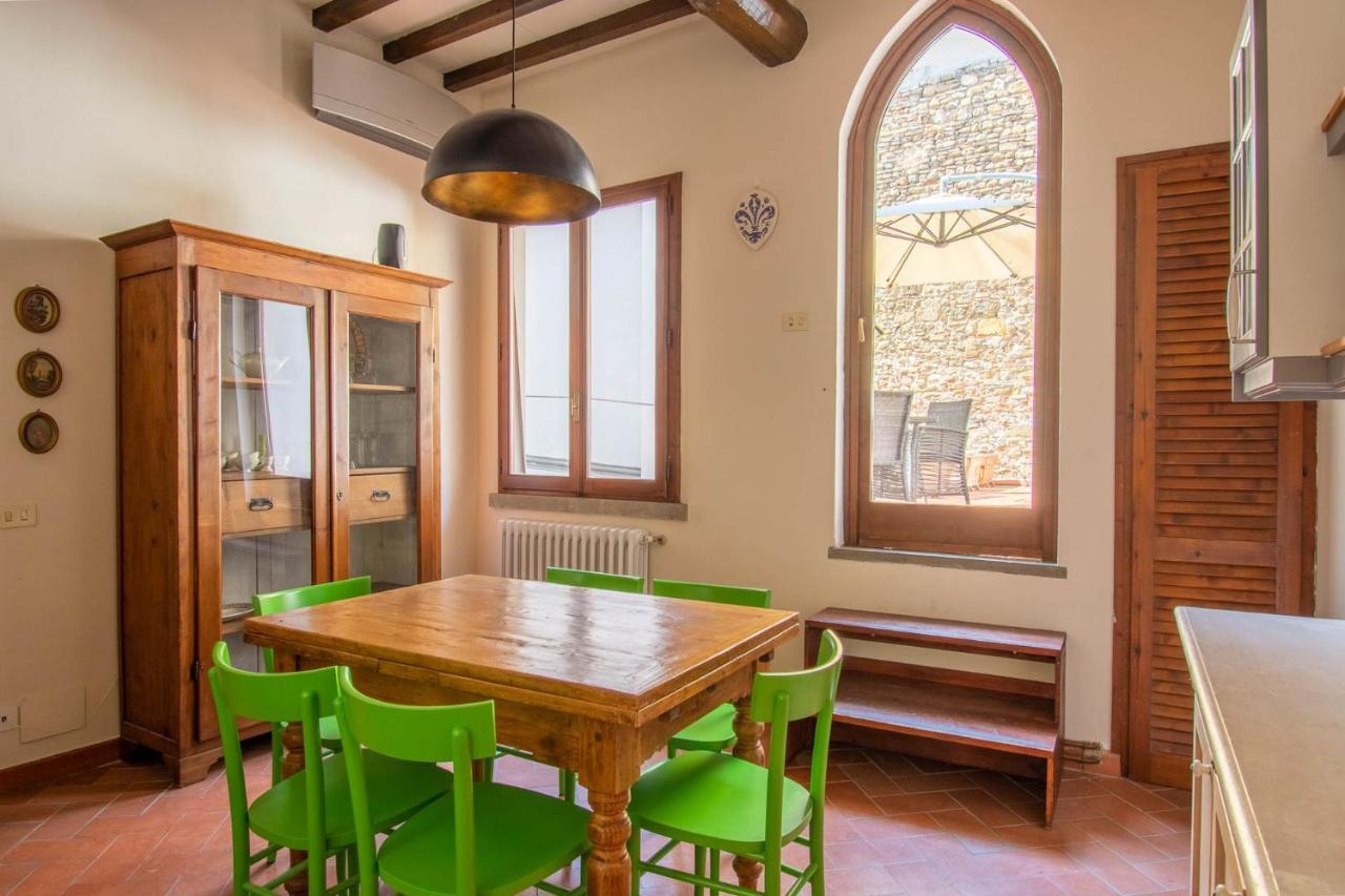 Appartement Unique With Private Terrace And Gothic Details