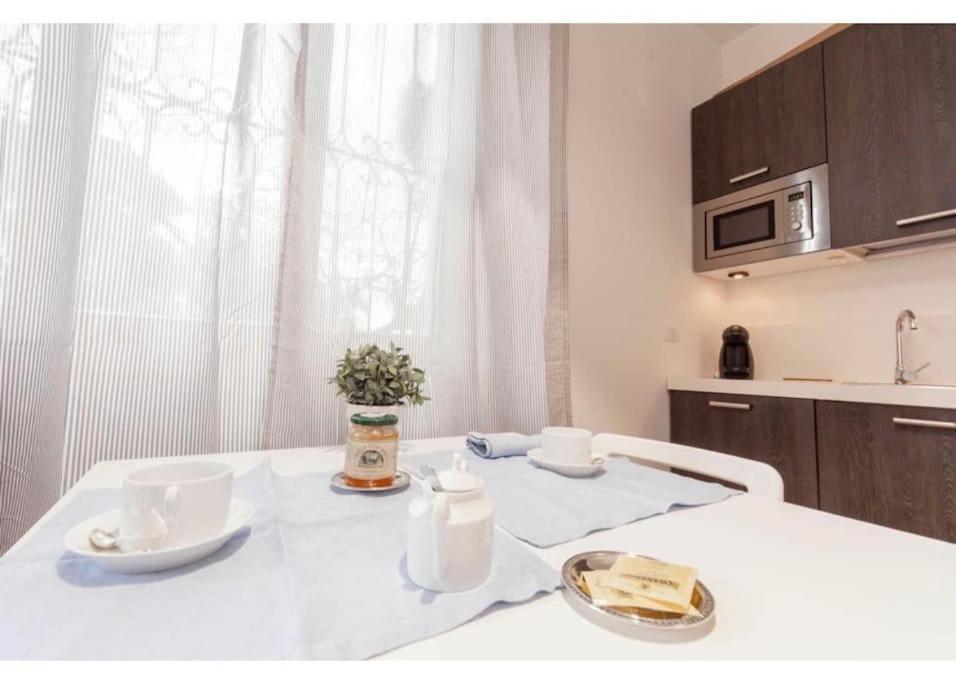 Sud Con Giardino Apartment *