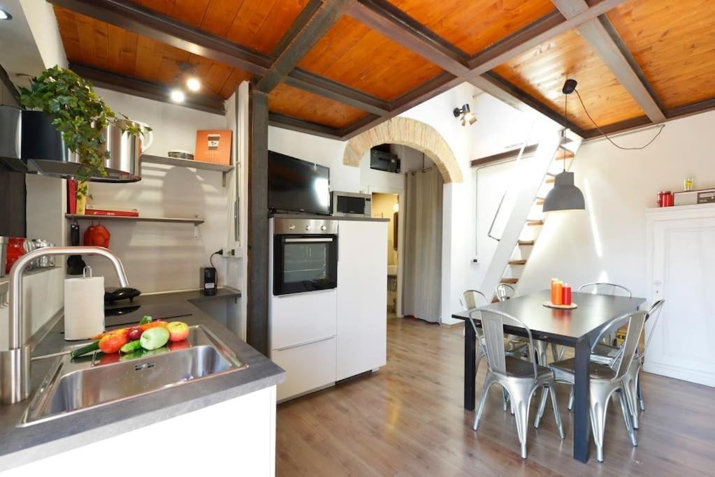 Otomo'shome_love Is On The Roof! For Big Groups Florença