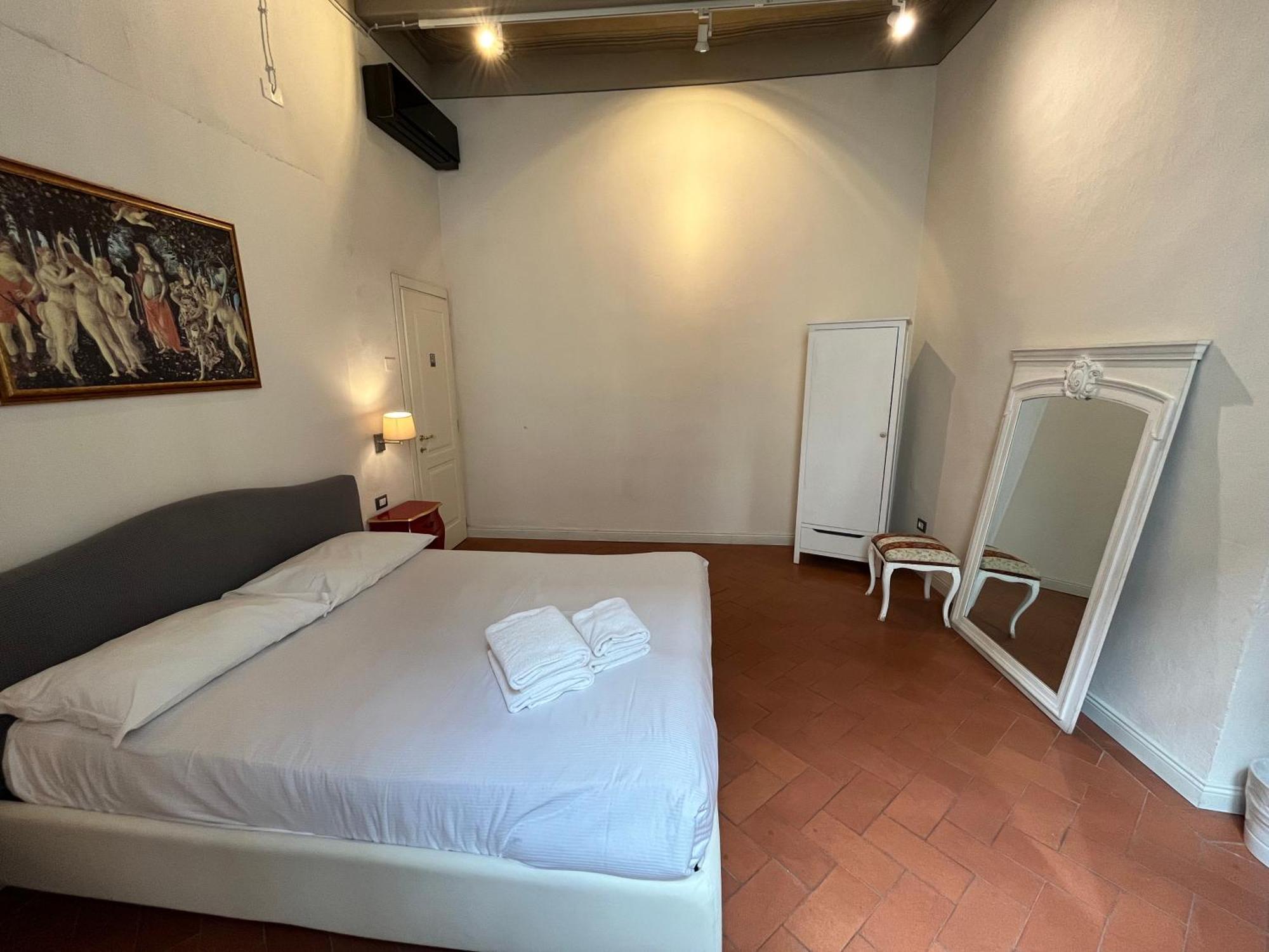Residenza D'epoca Historia Luxury Boutique Guest house Florence