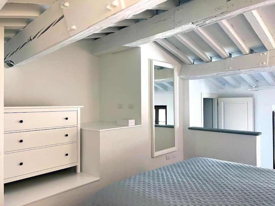 Charming Penthouse Near Duomo Florença