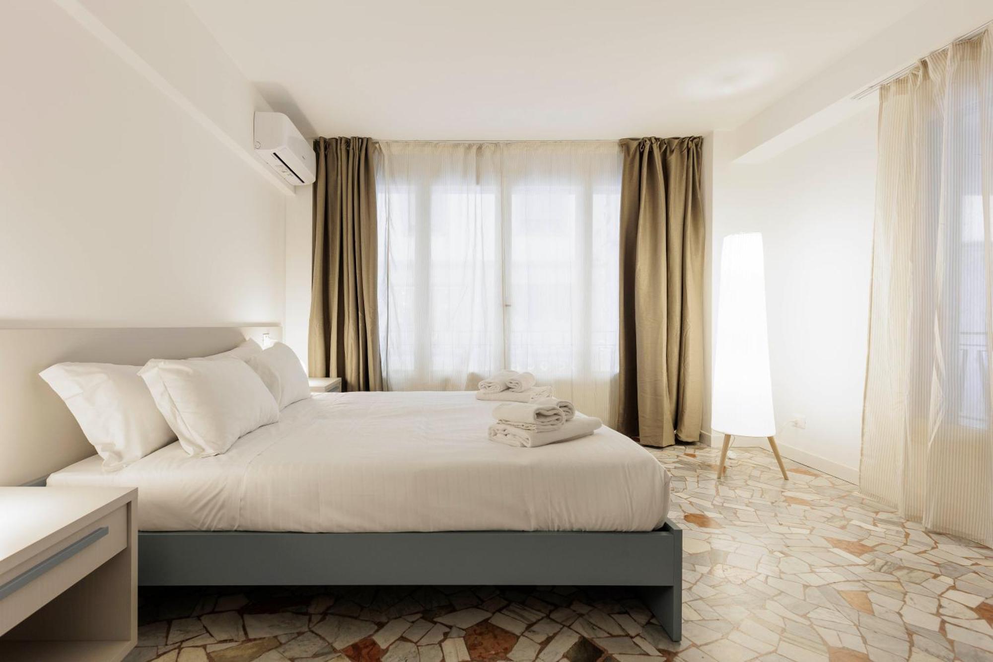 Giordano Luxury * Florença
