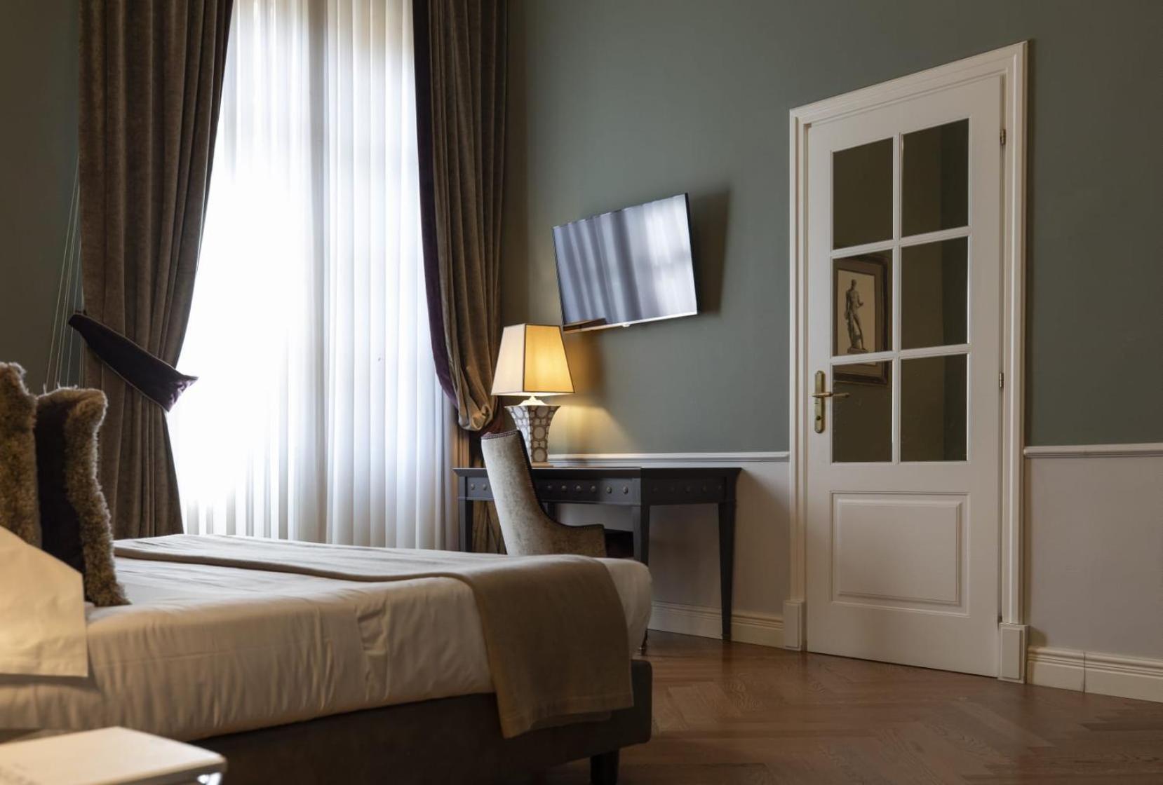 Palazzo Roselli Cecconi Hotel