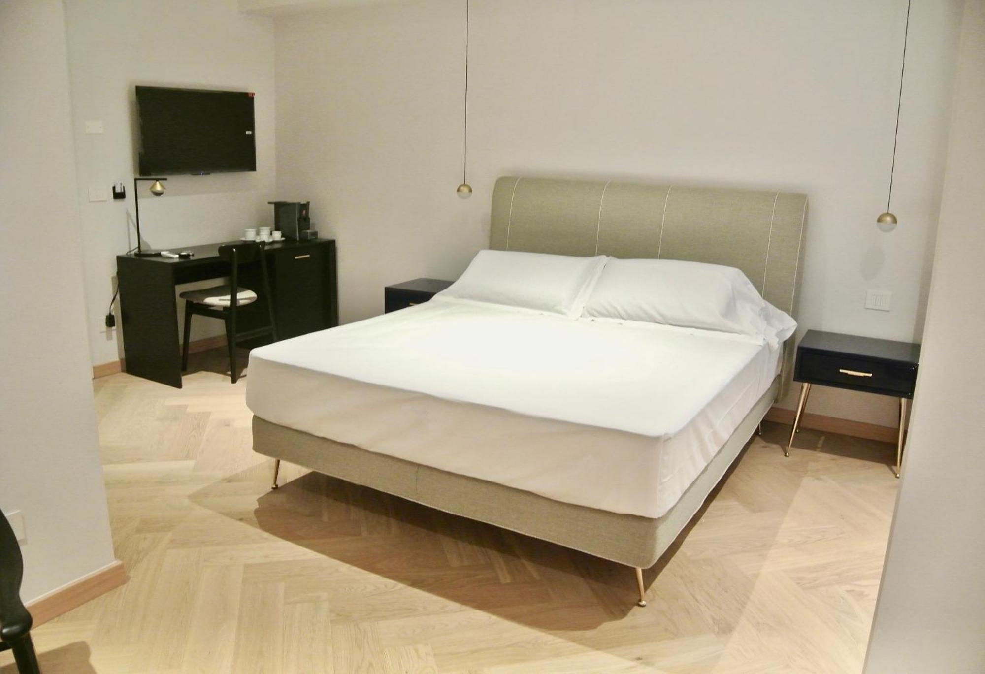 The Old Palace- Luxury Signoria