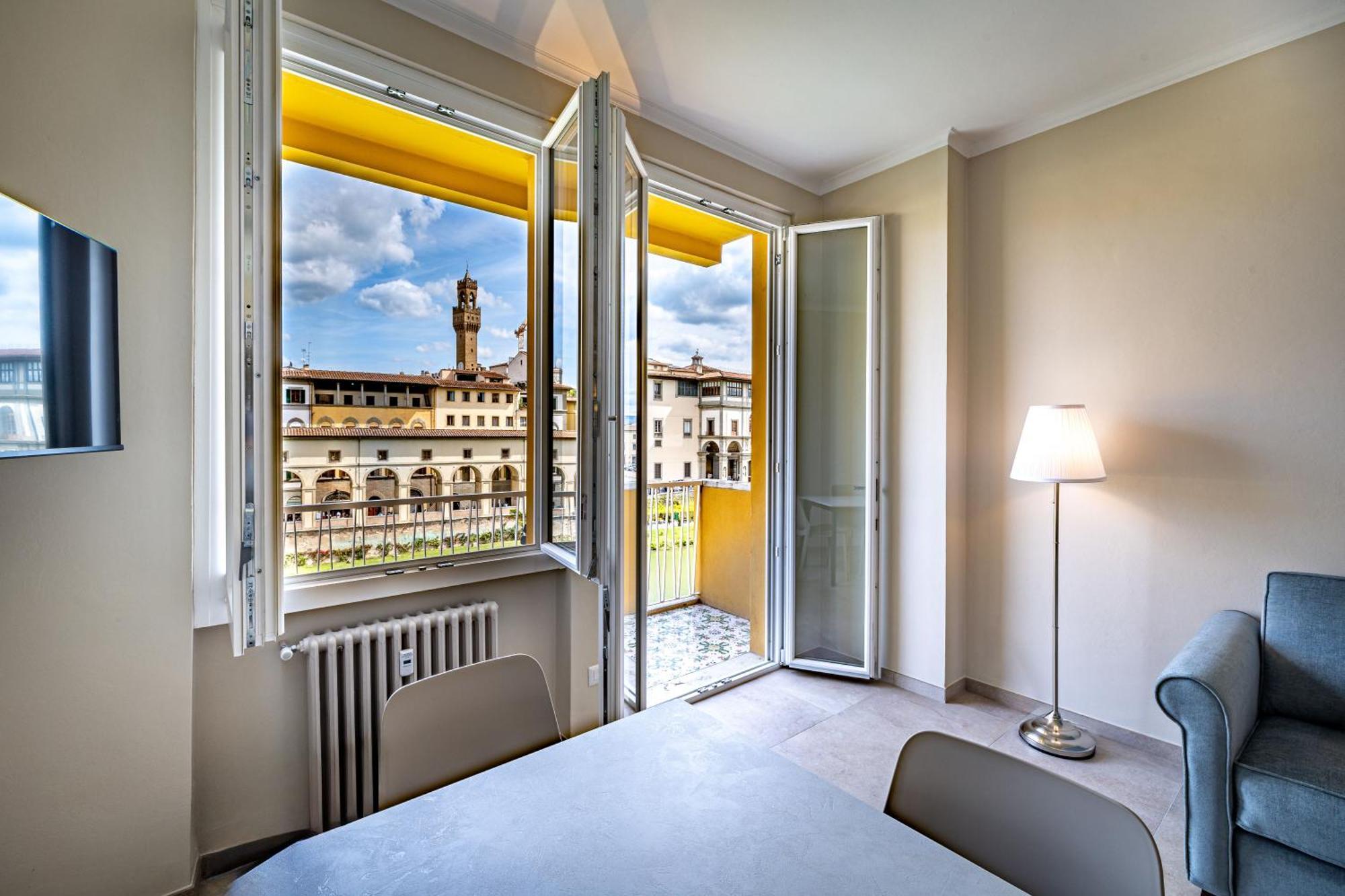 Appartement Yd Balcony On Pontevecchio View
